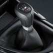 Nuca schimbator BMW M Piele perforata BMW seria 1 3 5 E46 E60 E87 E90 E91 E92 centru - imagine 9